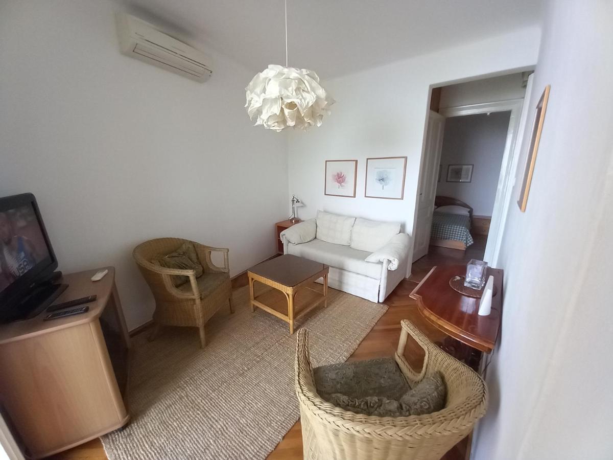Maya Apartment